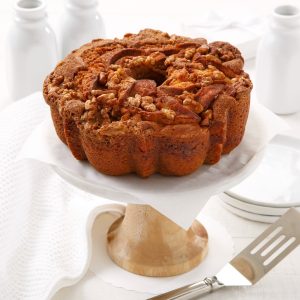 8 Apple Cinnamon Walnut Coffee Cake